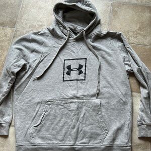 Men’s Under Armour hoodie
